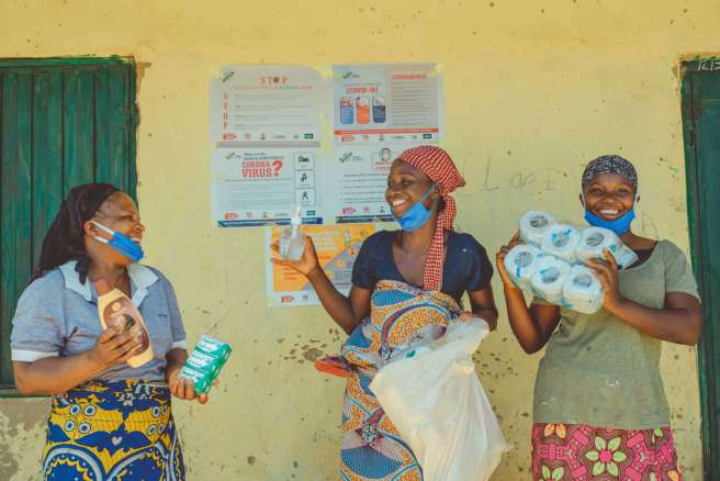 Women receiving hygiene packs, Nigeria