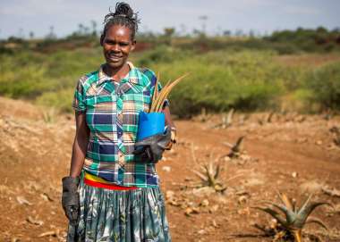 Kumana Kurasho joins fellow small scale entrepeneurs in the Duraite Kebele, Karsale village, Konso